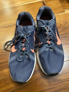 Nike Navy Athletic Shoes with Coral Swoosh
